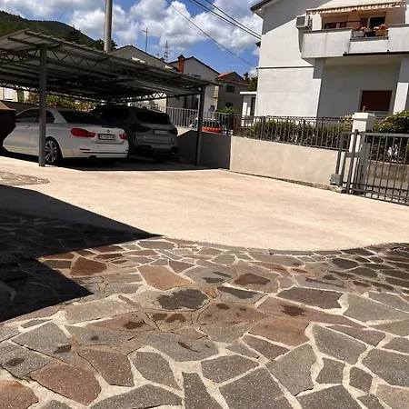 With Hot Tub - Pobri, - 27506 דירה אופטיה