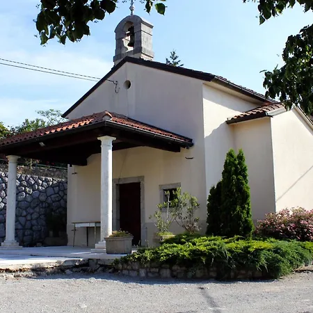 דירה With Hot Tub - Pobri, - 27506 *