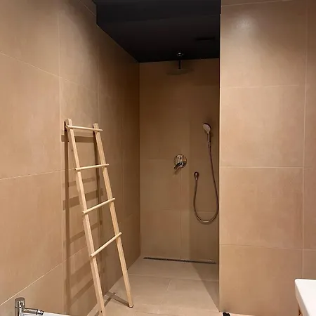 アパート With Hot Tub - Pobri, - 27506 *